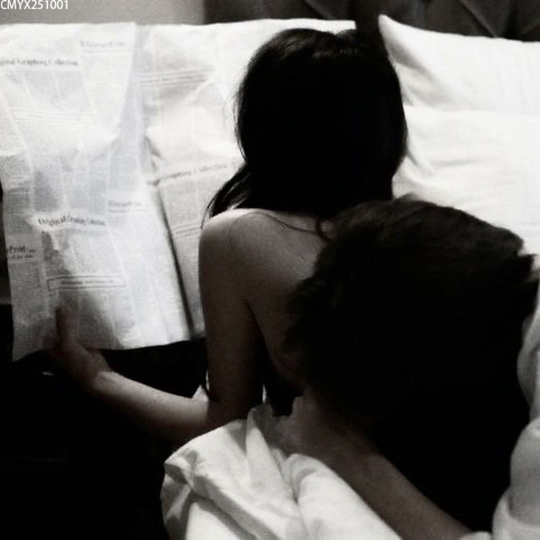 Book Lovers' Den-LQ01 Facebook ad: Read next chapter