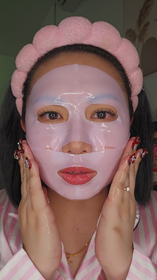 Marimorbeli Facebook ad: POV: Your skin is feeling hot, irritated, and…