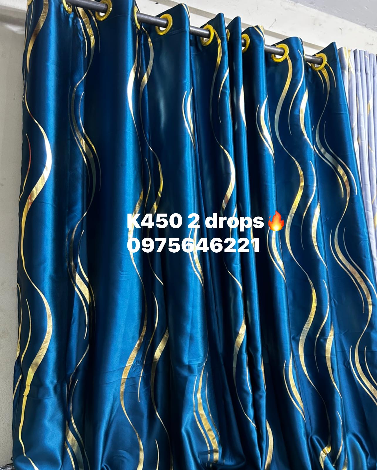 Curtain world Facebook ad: Promotion