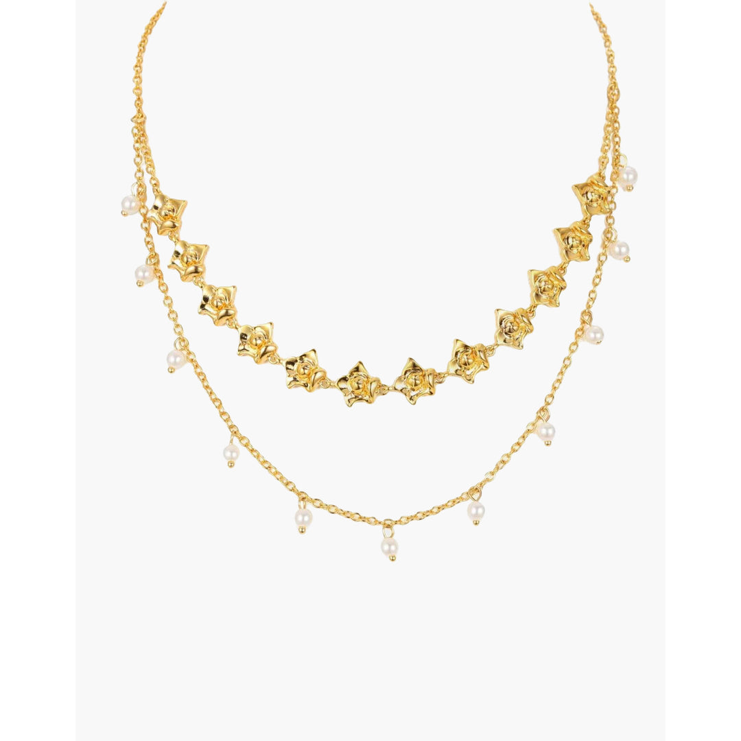 En Route Jewelry Facebook ad: Make room for a little romance.