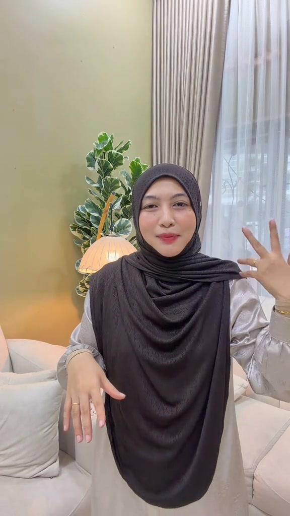 Zihaluv Facebook ad: PAGI KELAM-KABUT? SARUNG ALEEYA LAZY, RAPIIKAN SIKIT……