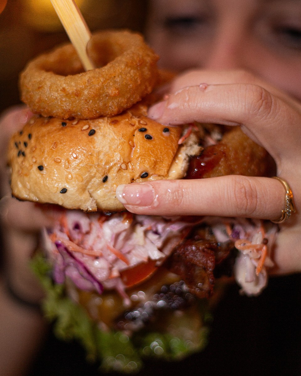 Kovas Burger - Restaurant Facebook ad: Abends entscheidet oft der erste Gedanke