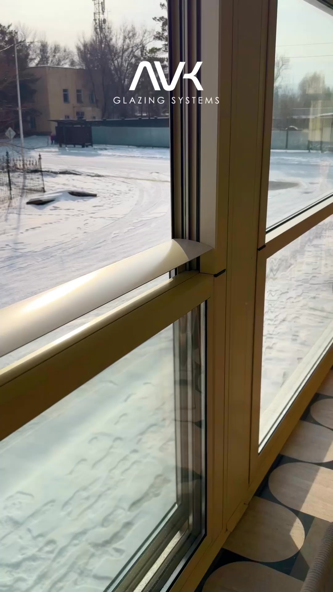 AVK Glazing Systems Facebook ad: Украсьте свой дом стеклянными конструкциями!