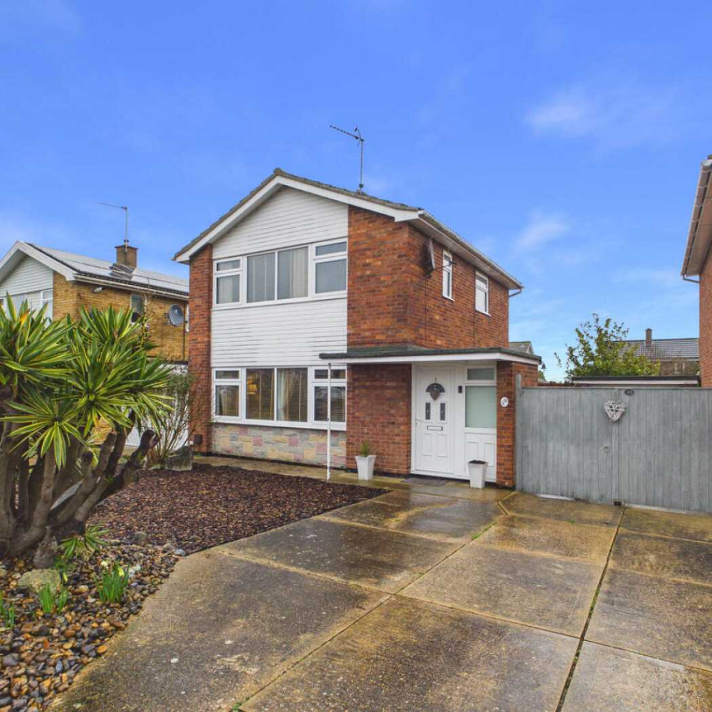 Howards Estate Agents Lowestoft Facebook ad