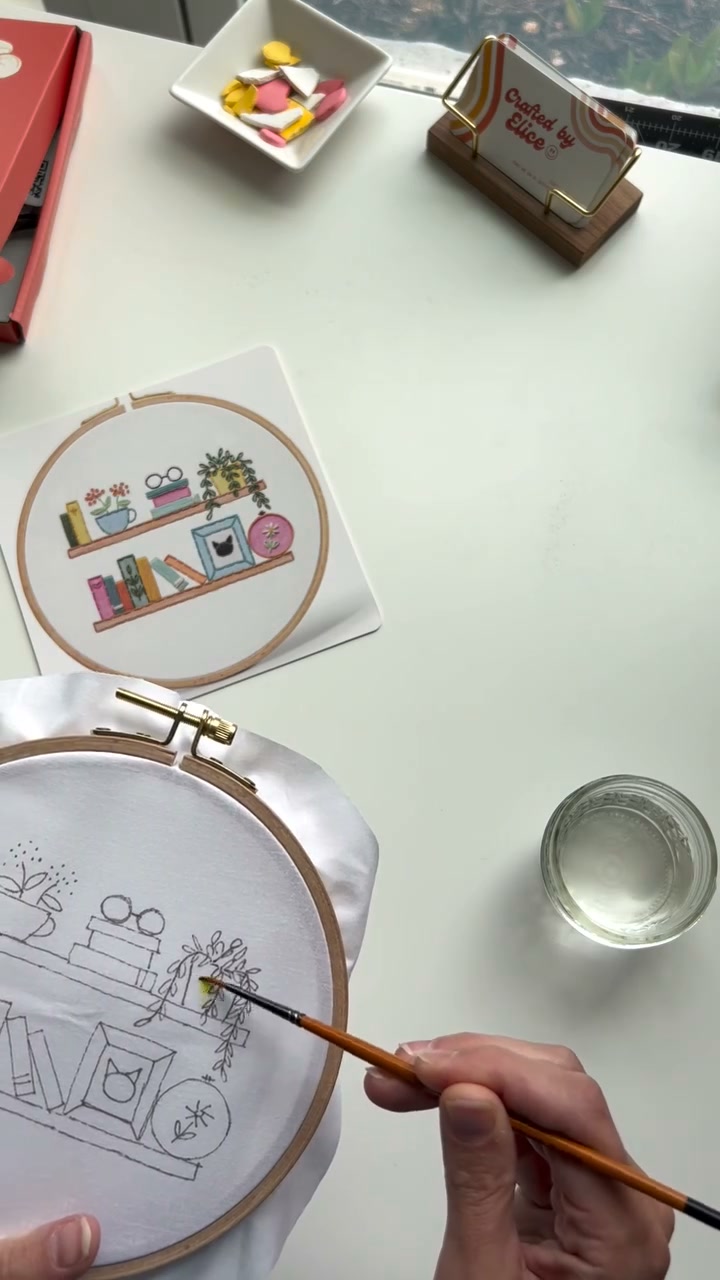 Clever Poppy Facebook ad: Embroidery Kit for Beginners