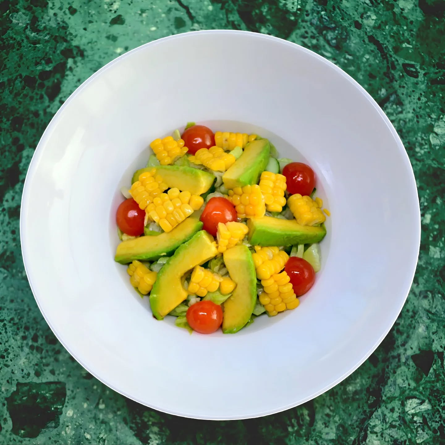JAL Facebook ad: Experience the freshness of the JAL Garden Salad
