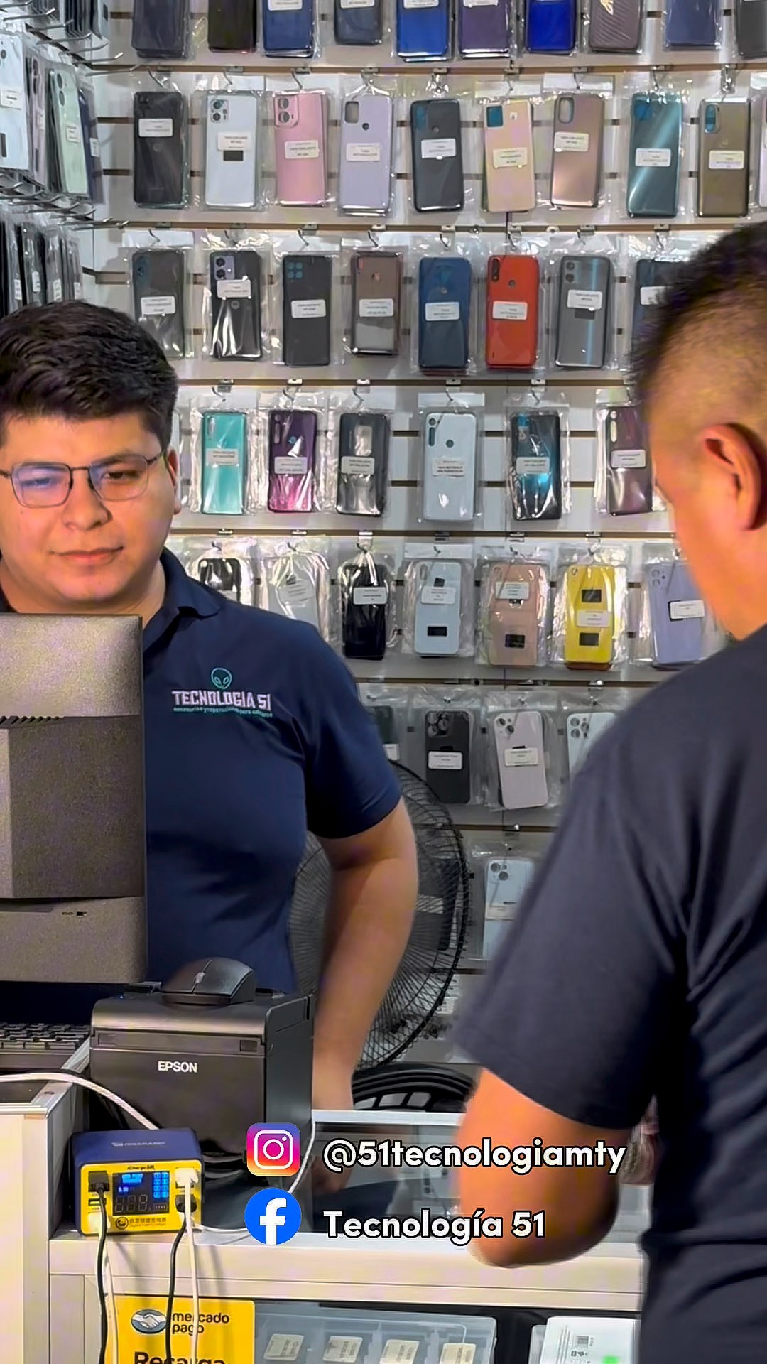 Tecnología 51 Facebook ad: Todo para tus reparaciones en un solo lugar