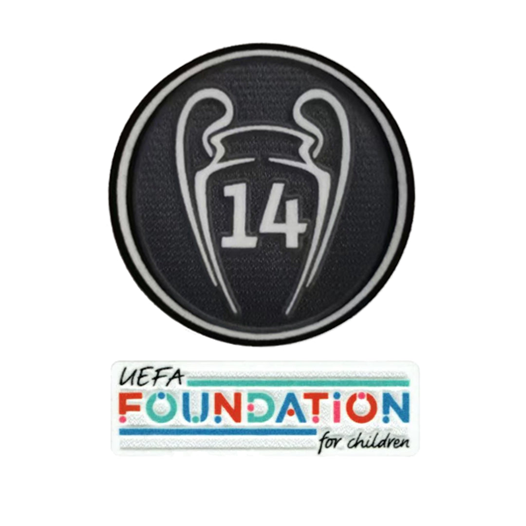 Soccer Wearhouse.com Facebook ad: Shop top gear from your favorite teams!