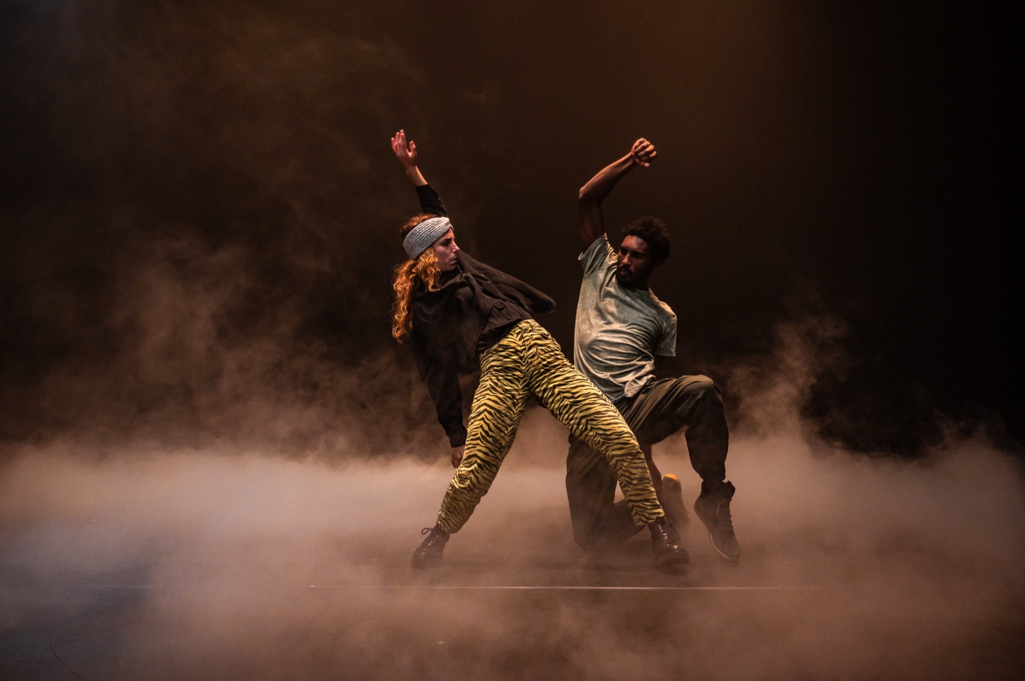 Humanhood - Julia Robert & Rudi Cole Facebook ad: Move Like A Dancer | 15 Minutes A Day