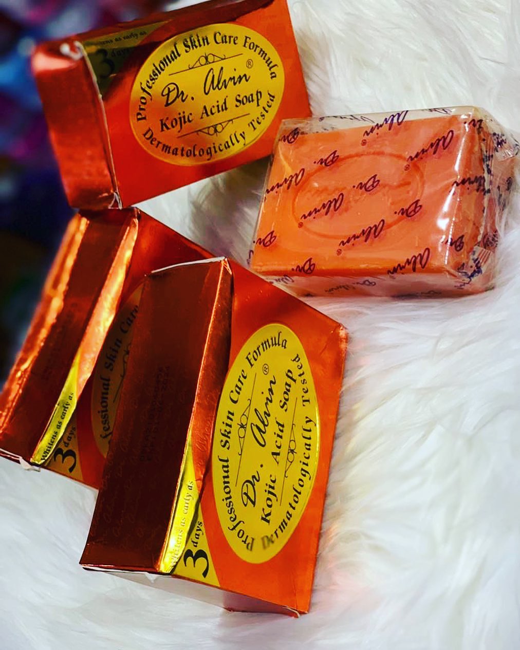 gglozzy_cosmetics Facebook ad: Buy this soap and thank me later If…