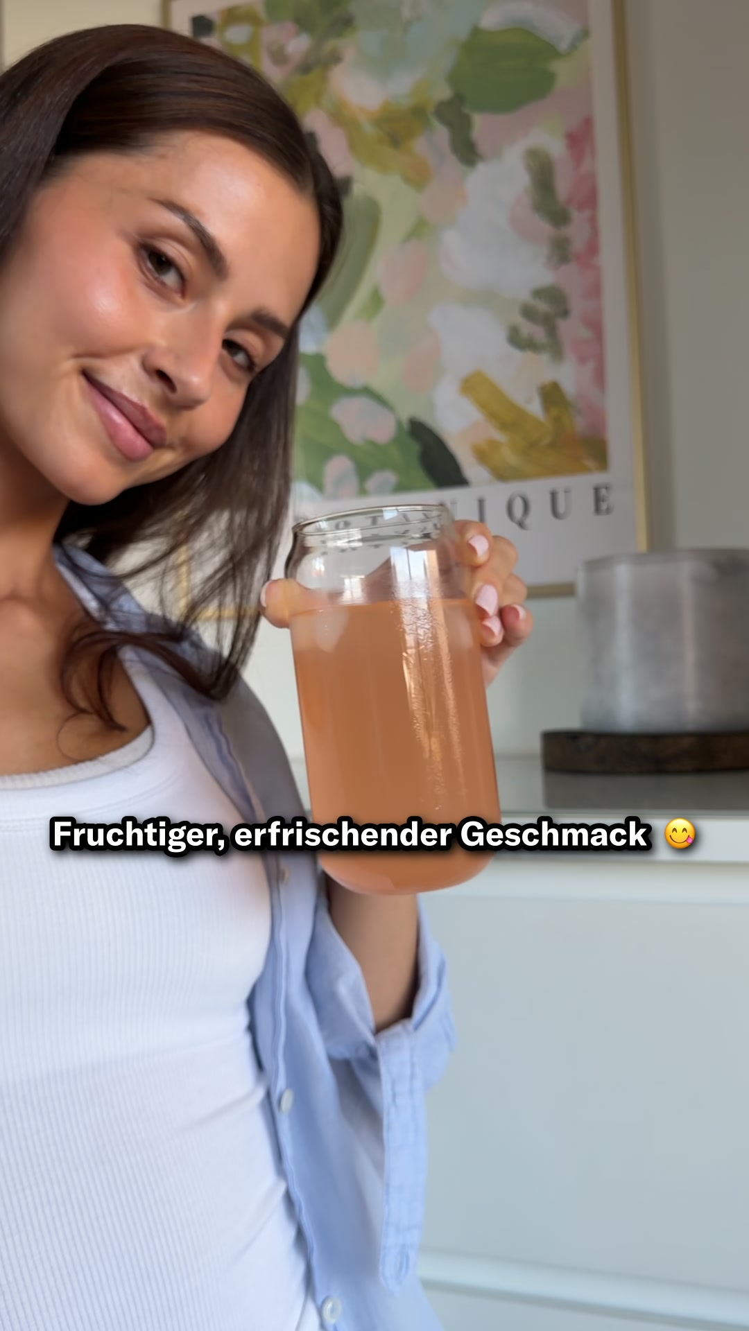waterdrop Facebook ad: Wir haben Geburtstag, aber das Geschenk bekommst du!