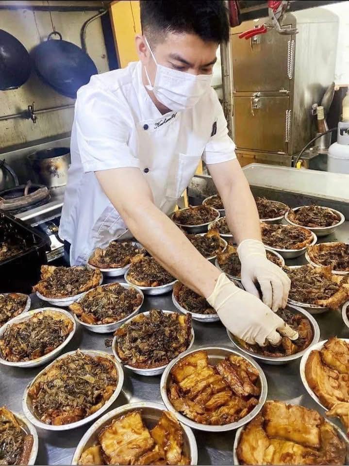 Levia Chien Facebook ad: 喜豪樂梅干扣肉 回來啦