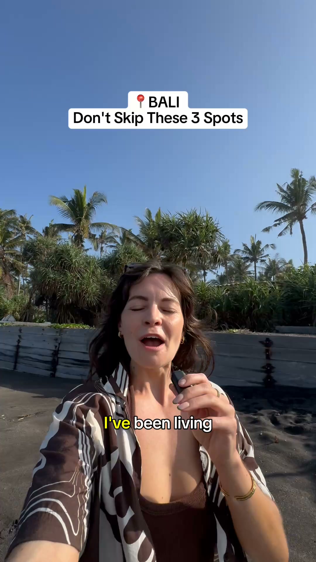 Simify Facebook ad: Get Unlimited Data in Bali