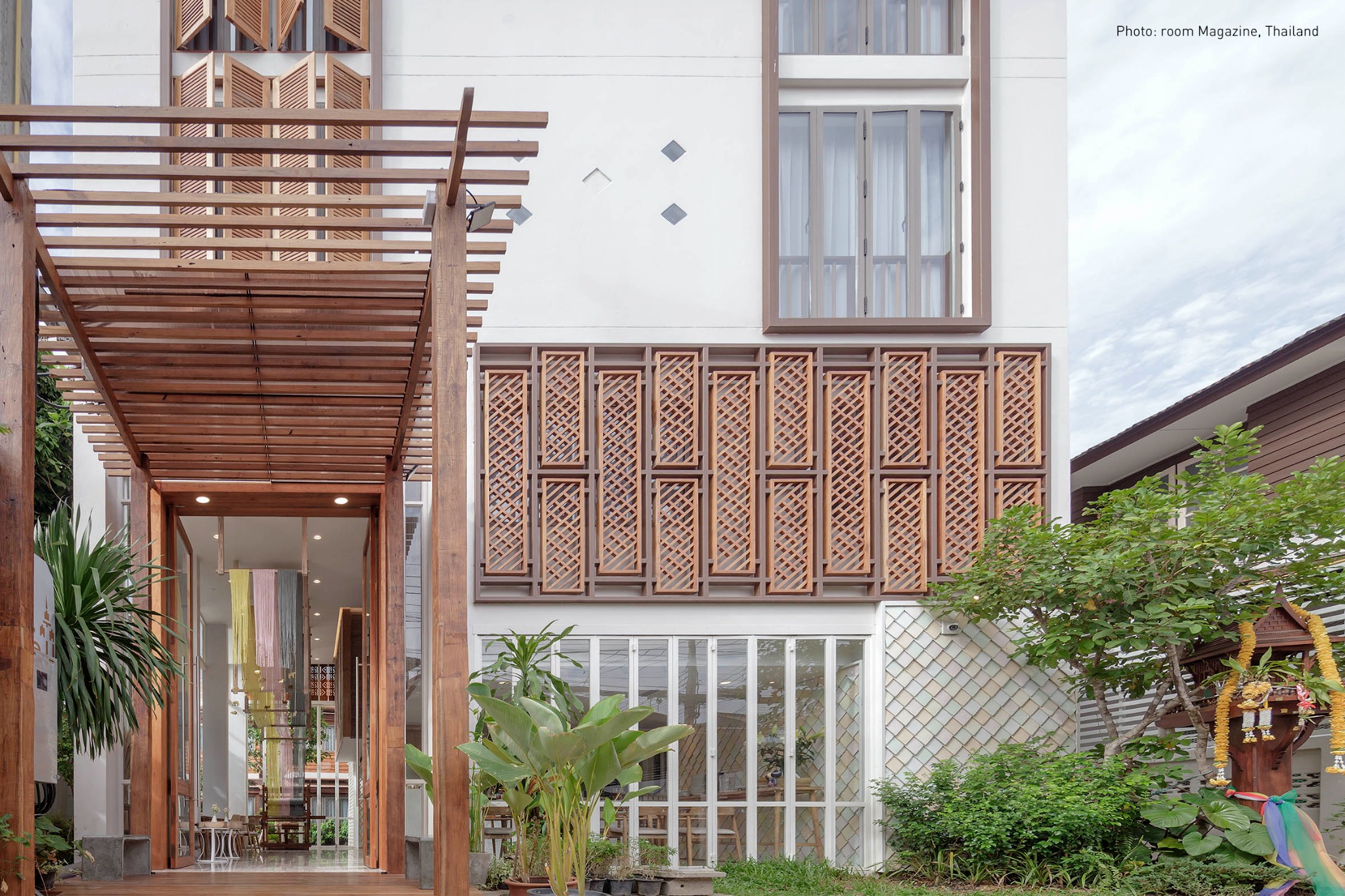 Pastell Oldtown Chiang Mai Facebook ad: Chiang Mai has a season for everyone, and…