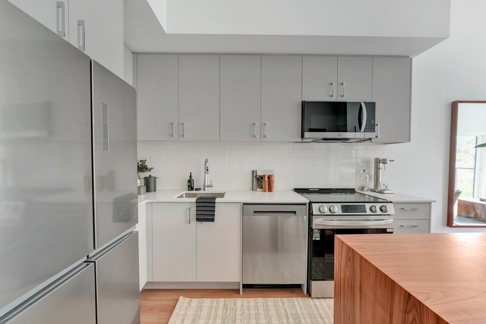 Niki Manghwani Facebook ad: 1 Bed 1 Bath - Apartment