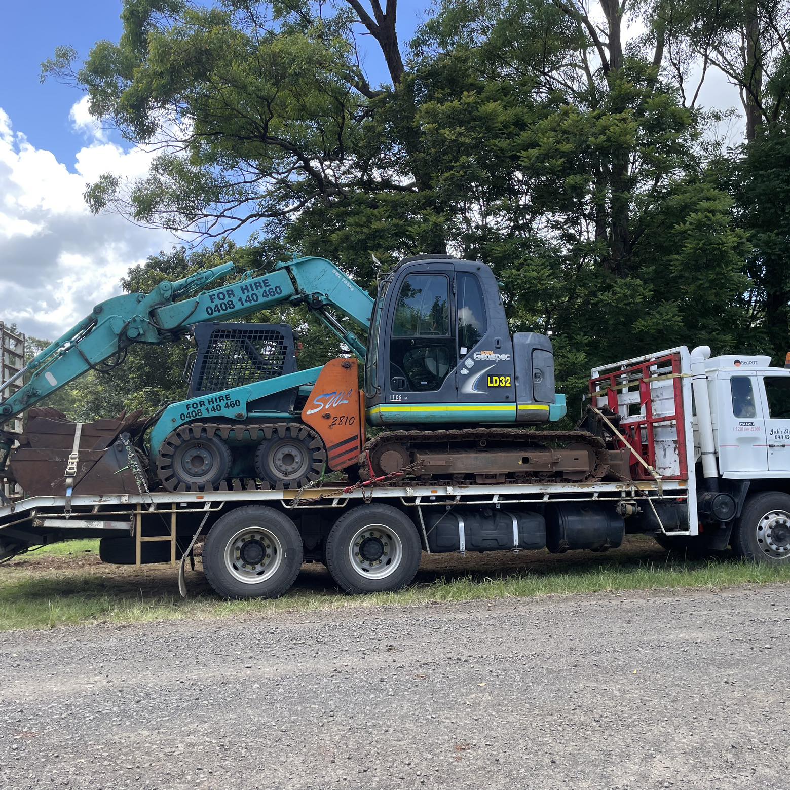 Marks Earthmoving Facebook ad: Owner operator near Lismore,with over 20 years of…