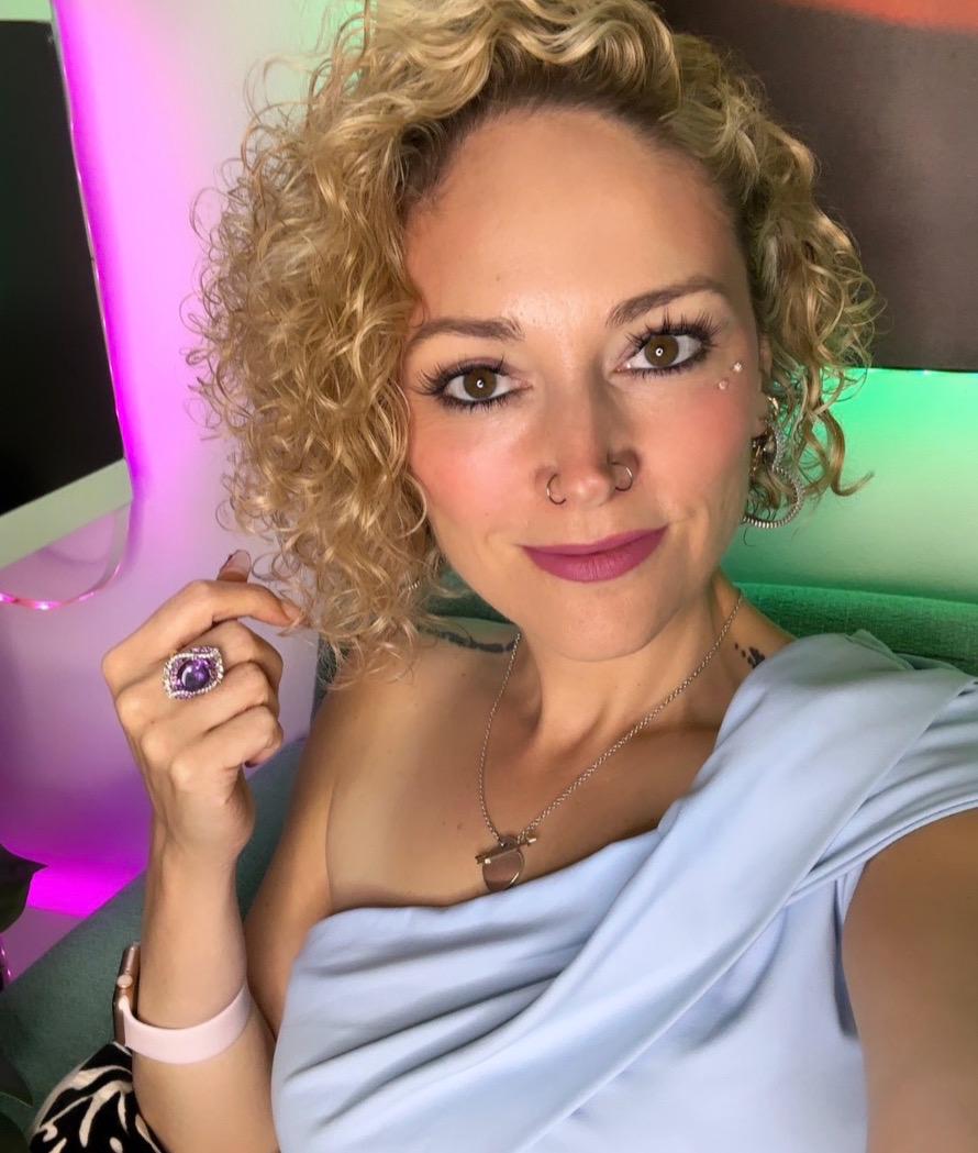 Skye Hanley - The 2-Hour CEO Facebook ad