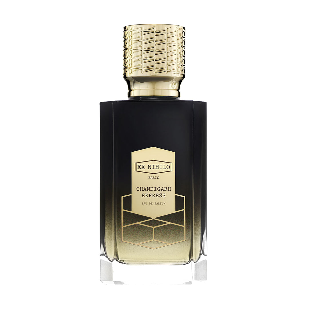 The Parfums Facebook ad: Niche fragrance. Always discounted.