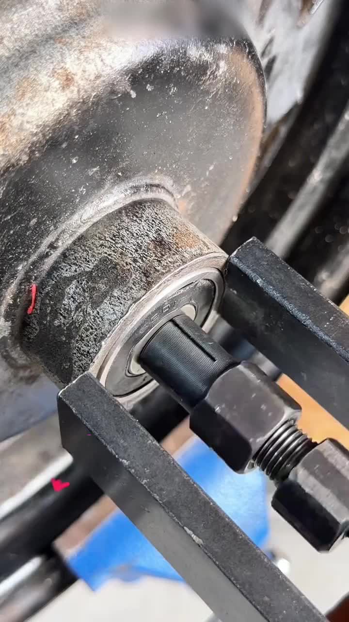 Ventivh Facebook ad: Removing a stubborn motorcycle wheel bearing shouldn't turn…