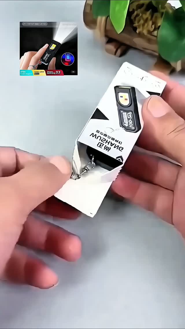 Shopee Facebook ad: https://s.shopee.co.id/2qTXMjFXg7