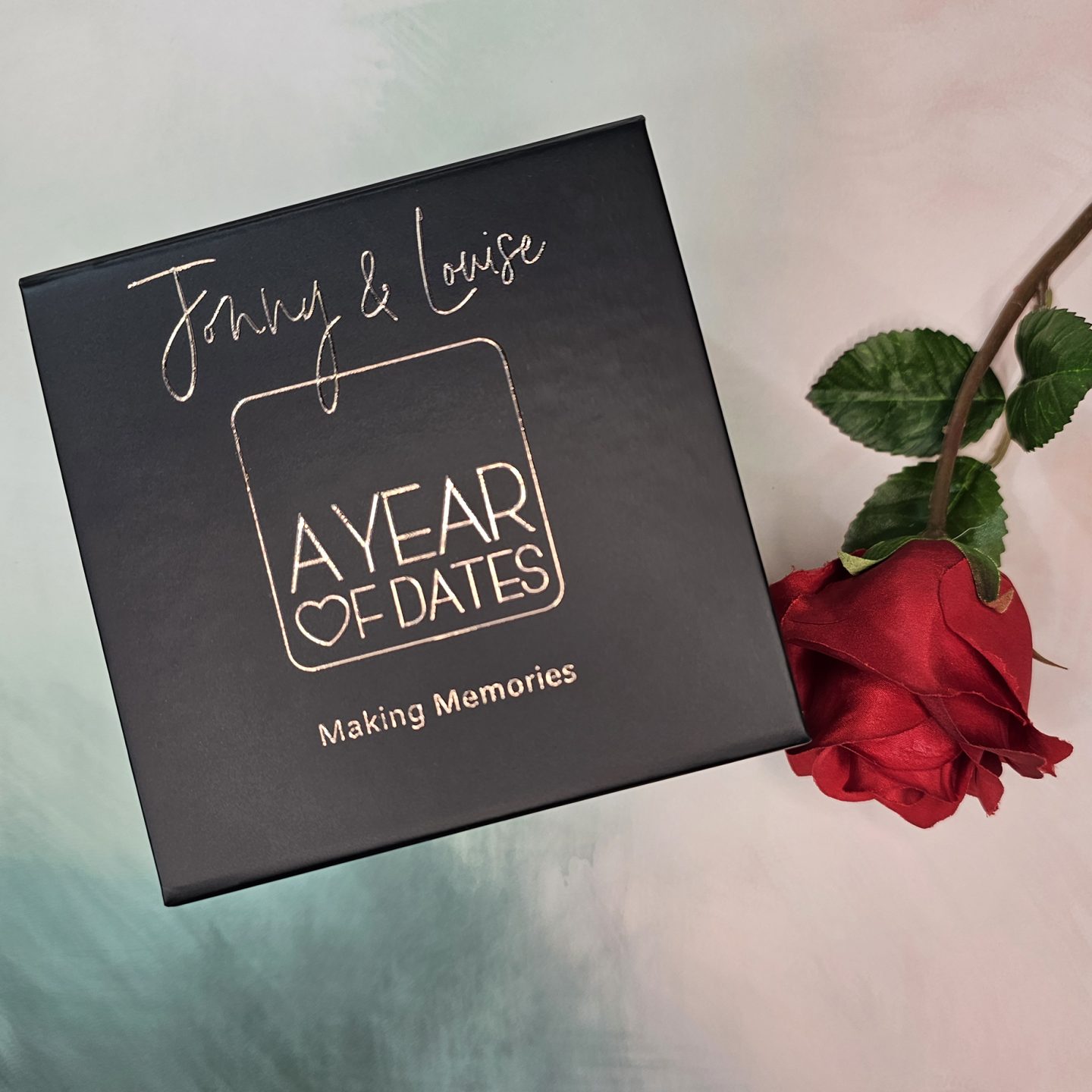 A Year of Dates Facebook ad: Personalised gifts for couples and milestone birthdays