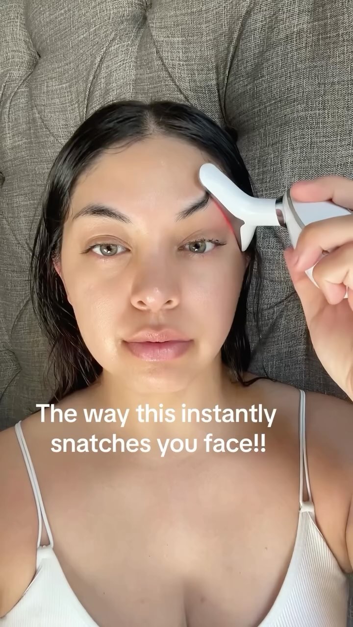 Soluna SKIN Facebook ad: literally transforms your face