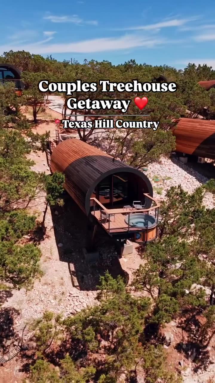 Onera Wimberley Facebook ad: Perfect For Couples
