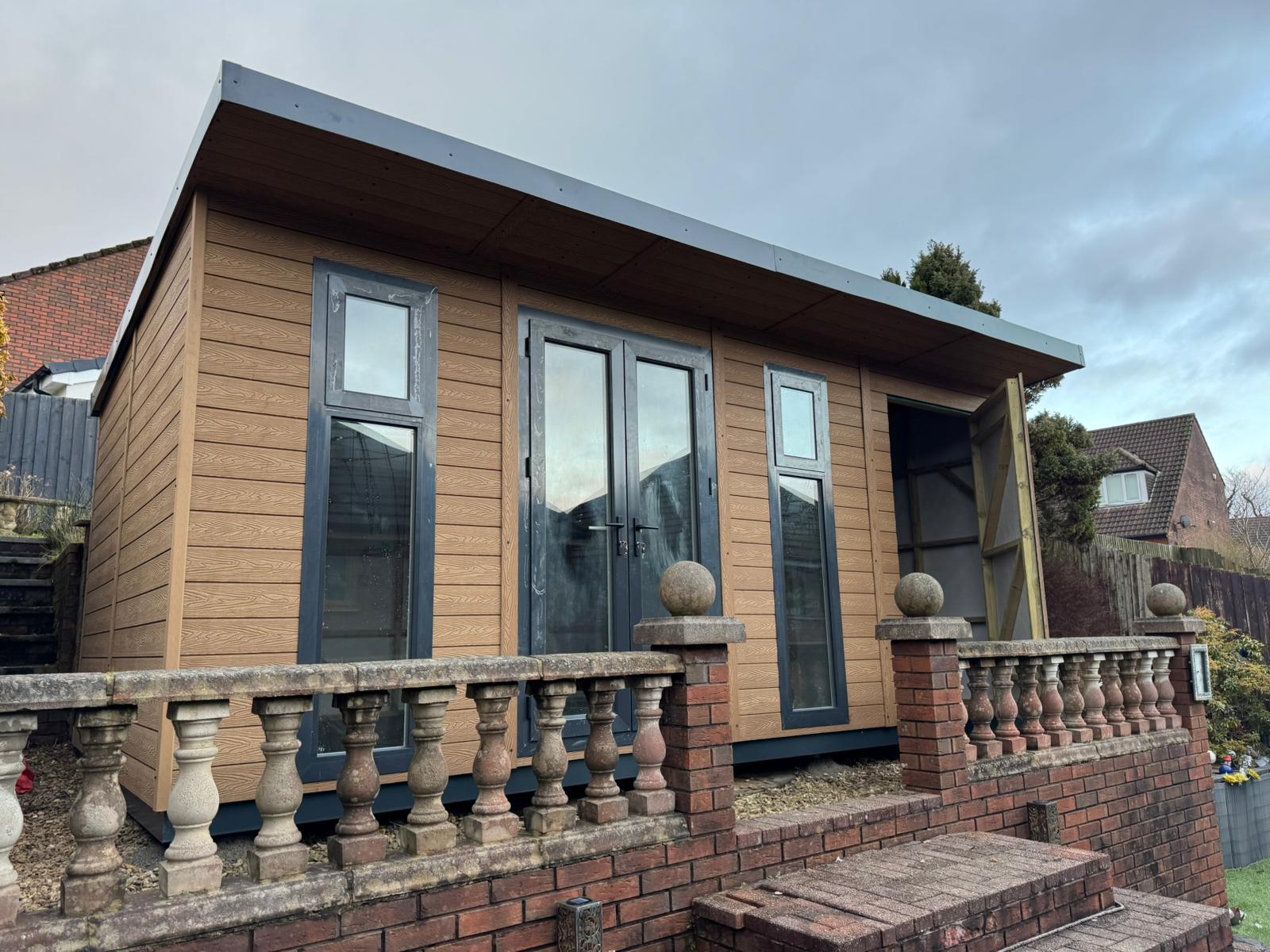 Only Sheds and Summer Houses Facebook ad