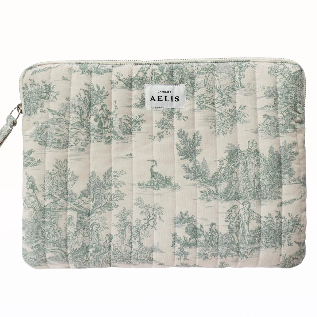 Atelier Aelis Facebook ad: Pochettes élégantes pour chaque instant
