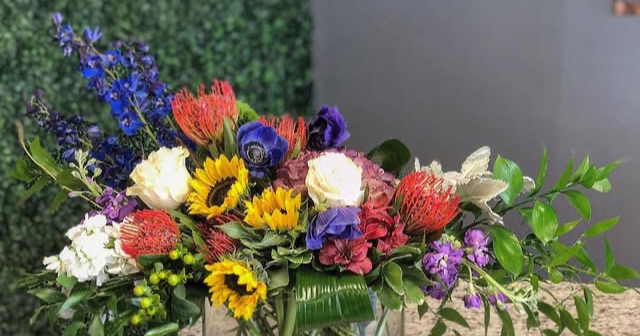 Devault Floral Facebook ad: Best of Lubbock