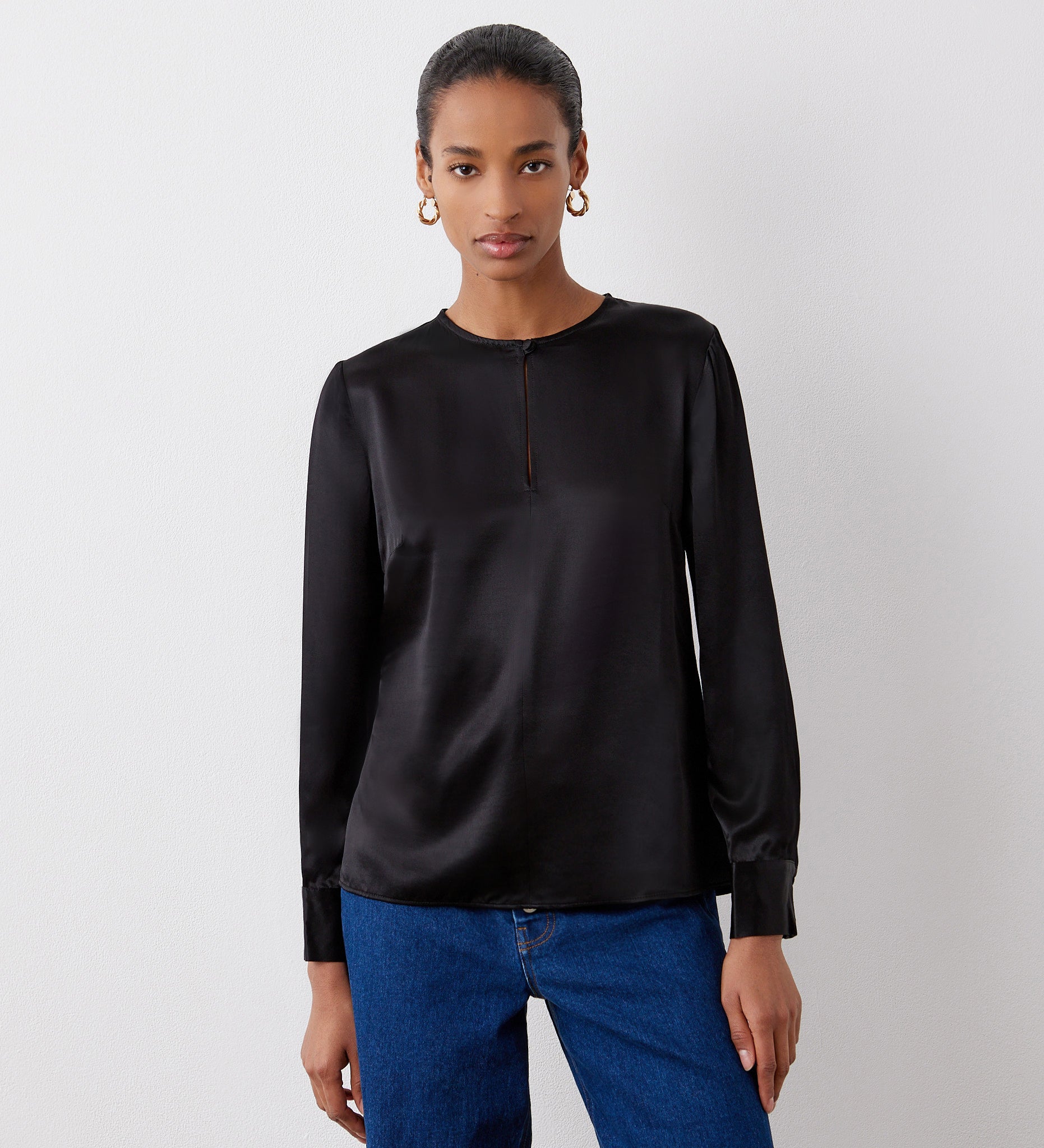 Finery London Facebook ad: Discover the perfect pieces to elevate your wardrobe…
