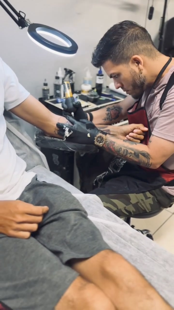 Dáyron Tattoo Oficial Facebook ad: Tatuaje de Jesucristo realista