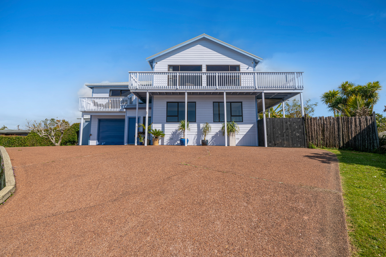Barfoot & Thompson Whangaparaoa Facebook ad: 82 Shakespear Road Army Bay