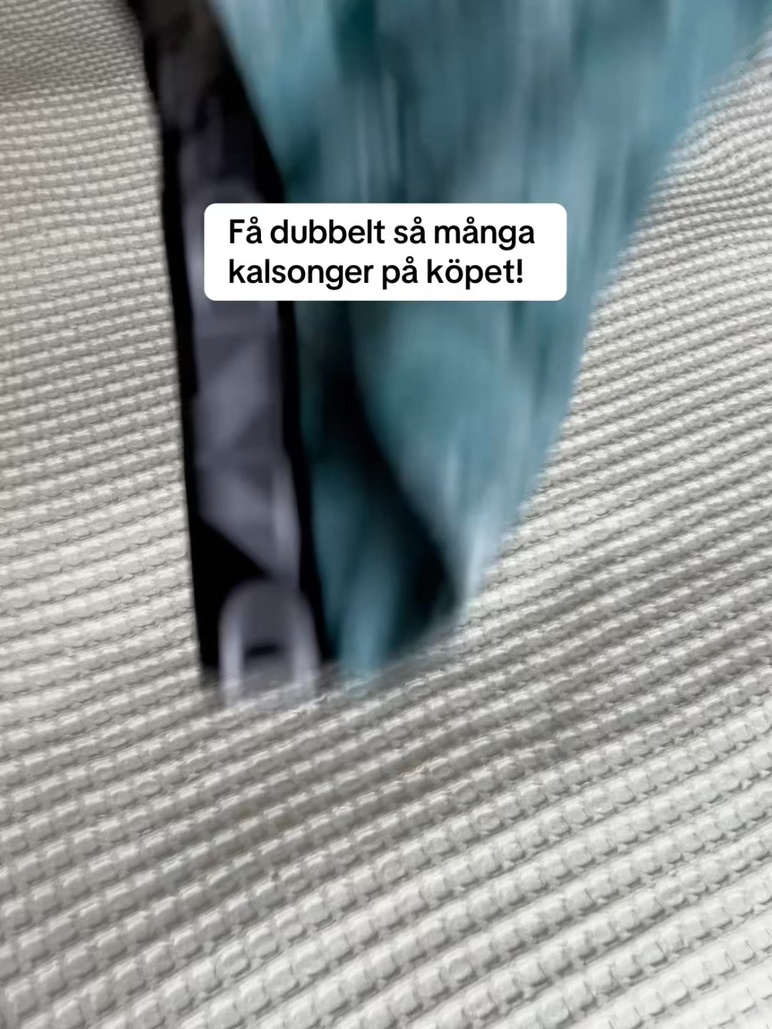 Frank Dandy Facebook ad: Lägg två pack i kassan, betala bara för ett!