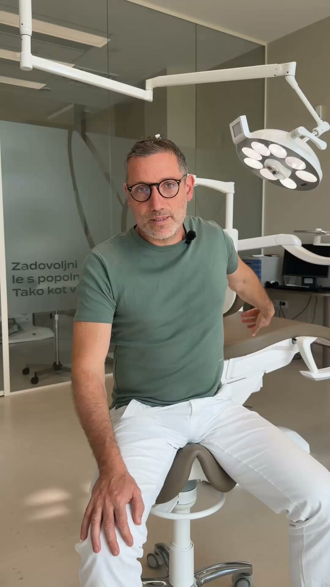Lotus dentalni center Facebook ad: Dovolj kompromisov.