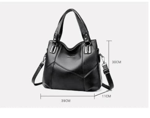Femme de Valeur boutique-Sacs, Chaussures & Foulards Abidjan Facebook ad: https://wa.me/2250712085181