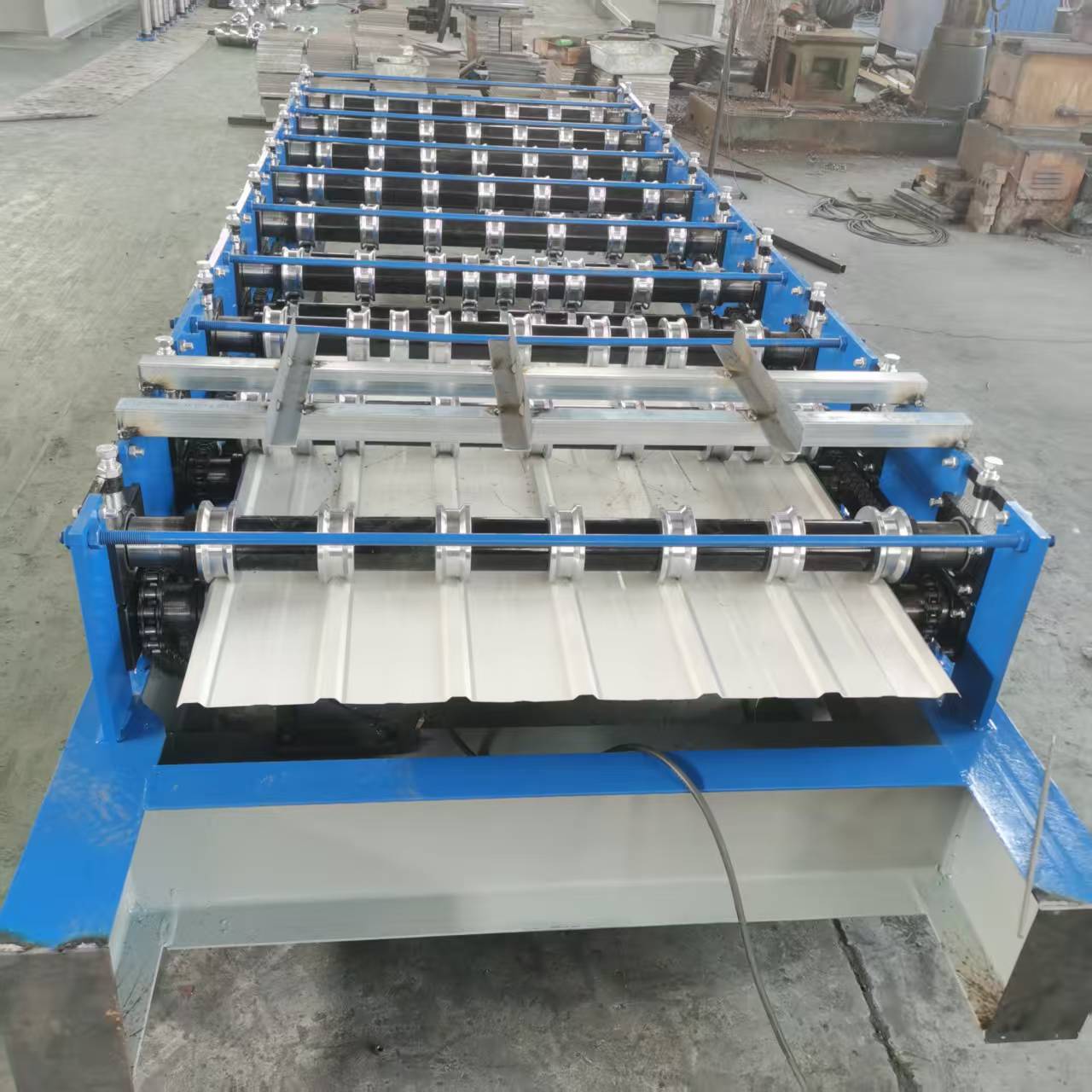 China Badu Factory Supplier Facebook ad: We mainly produce floor board equipment, roof board…