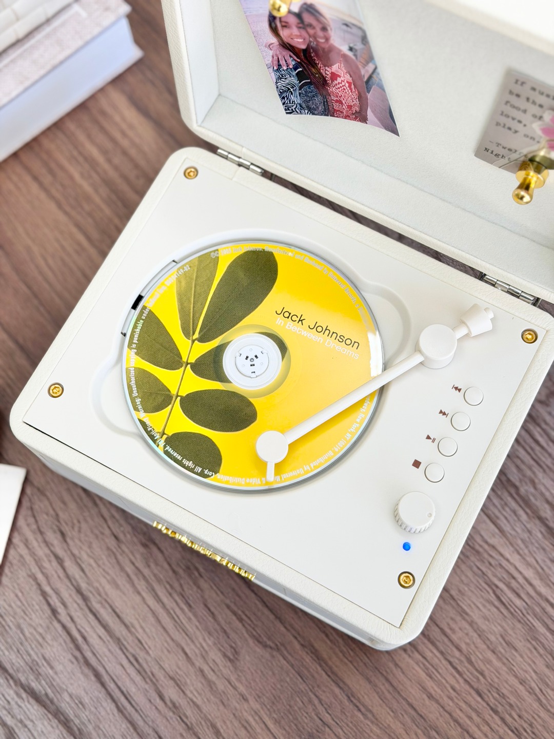 Everything Envy Facebook ad: The cutest way to bring CDs back