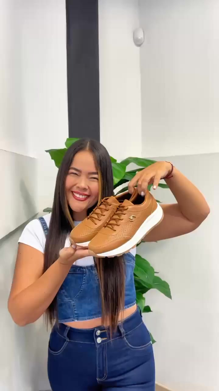 Botines Latinas Colombia Facebook ad: Pagas al recibir