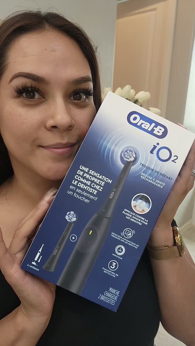 Oral-B Facebook ad: Make the switch to @oralb iO Series 2…