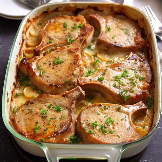 Easy Delish Recipes Facebook ad: Hola querido miembro, ¿puedes unirte a nosotros por…