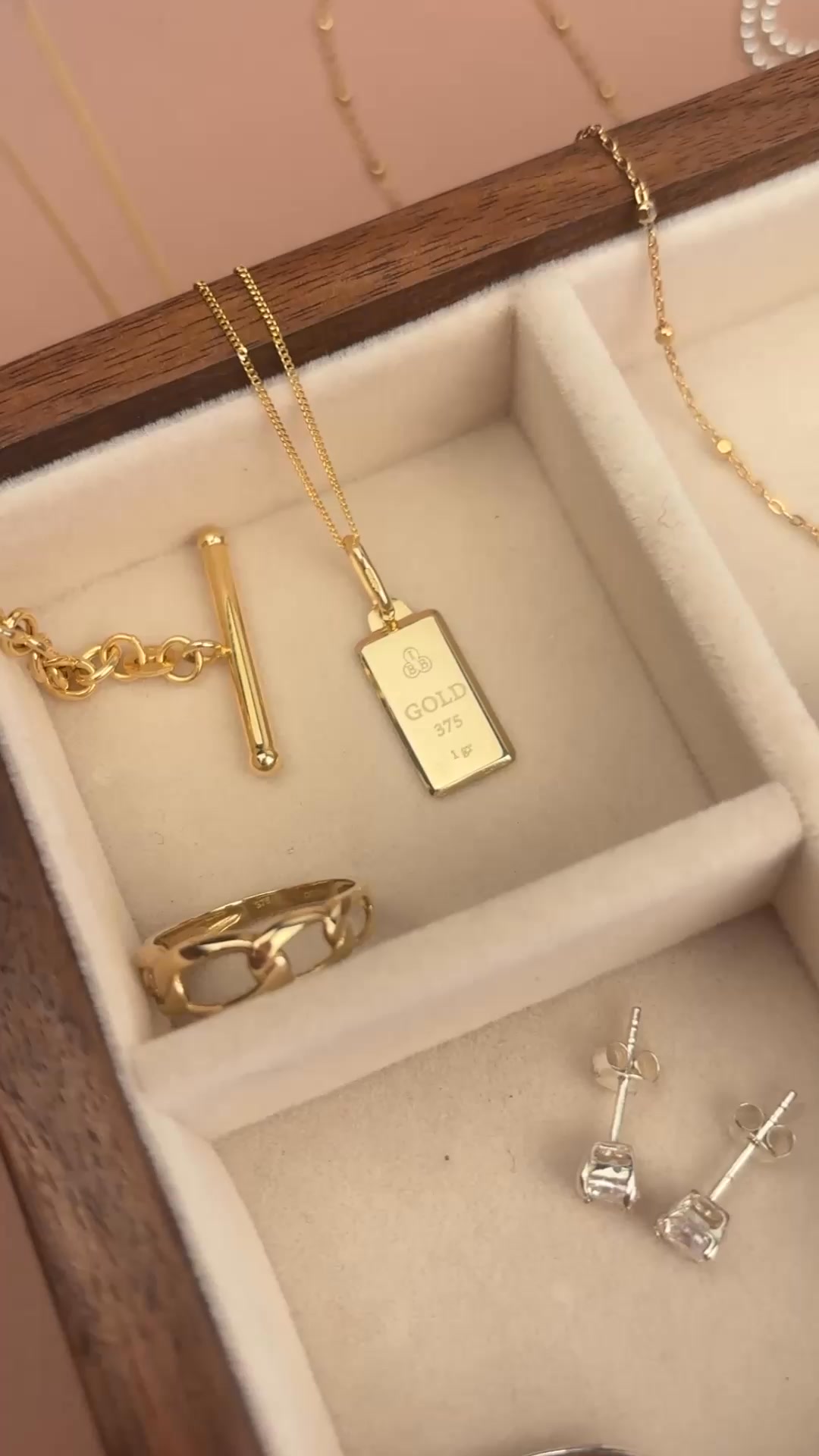 William May Jewellers Facebook ad from Jul 28, 2026