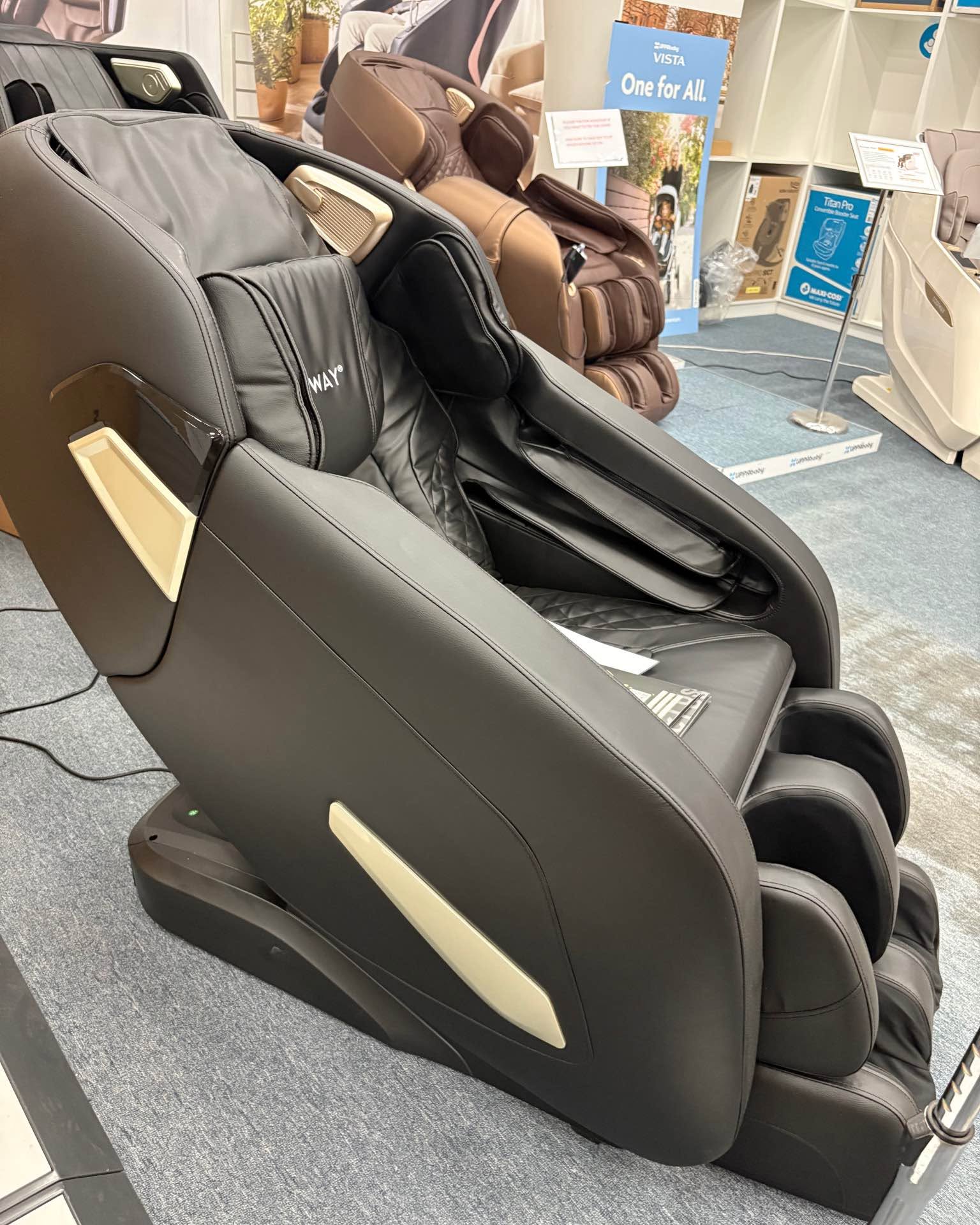 Qiyun Wang Facebook ad: Costway Zero Gravity Shiatsu Massage Chair with Full Body…