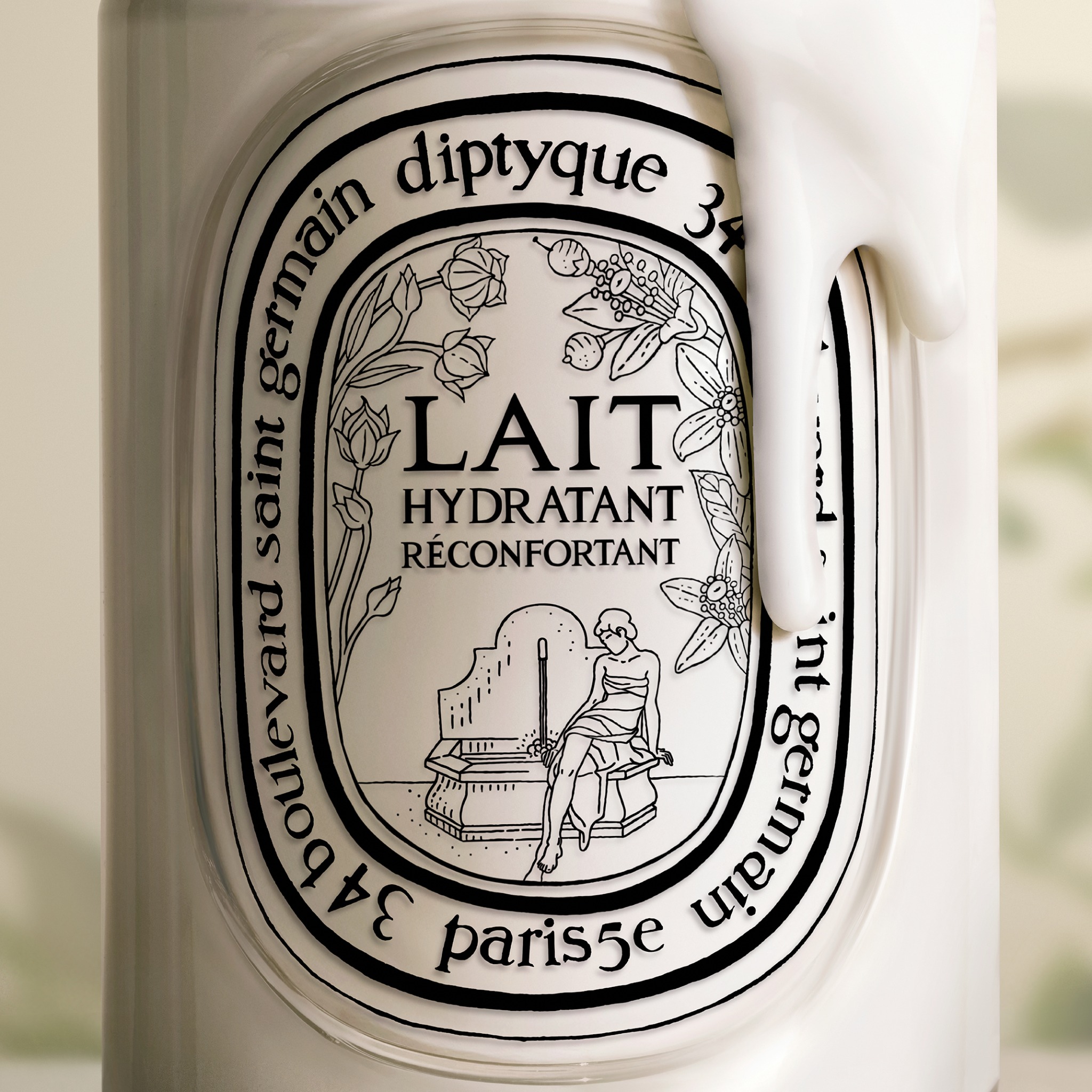 diptyque Facebook ad: Enveloppez votre peau d'un lait soyeux et frais…