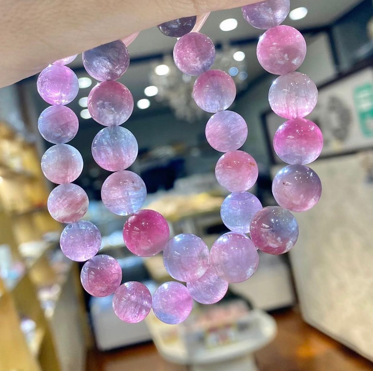 Thidastone 沖縄パワーストーン! Facebook ad: フォローは、こちらから