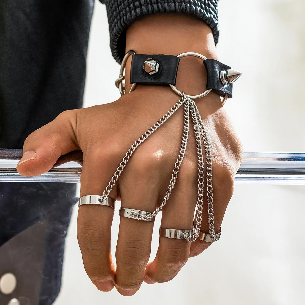 Langston & Reed Facebook ad: Arcana Chain Bracelet Collection