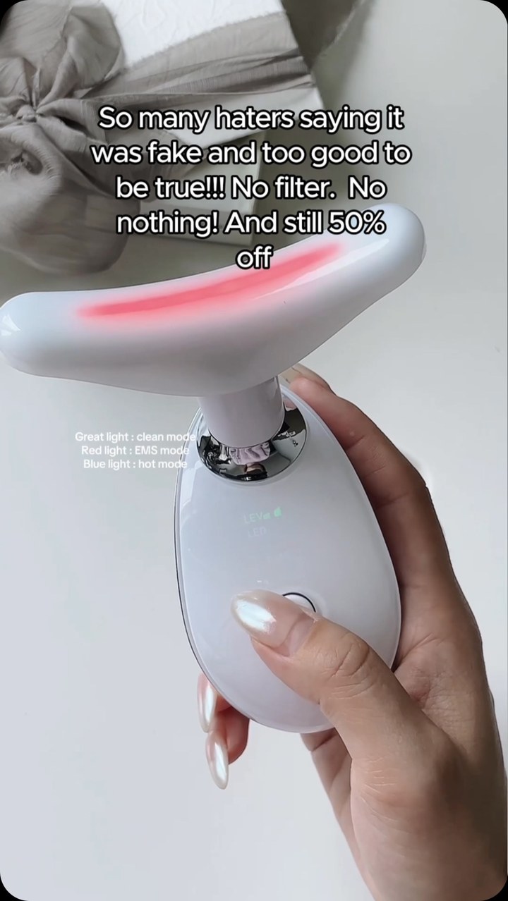 Soluna SKIN Facebook ad: literally transforms your face