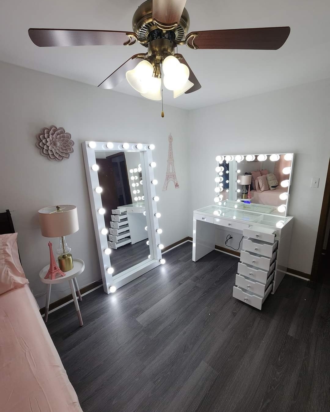 Hollywood Vanity Facebook ad: TAX SEASON SALE - BIG SAVINGS ALERT!