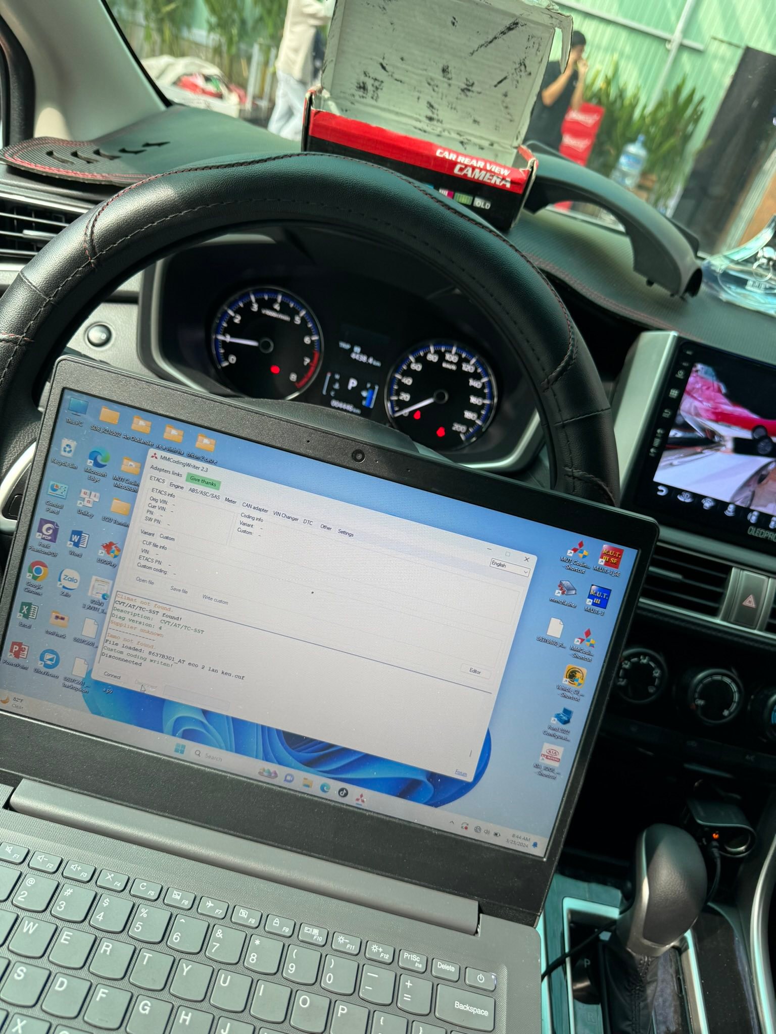 TC Auto Services Facebook ad: Chuyên kích hoạt tính năng ẩn Mitsubishi