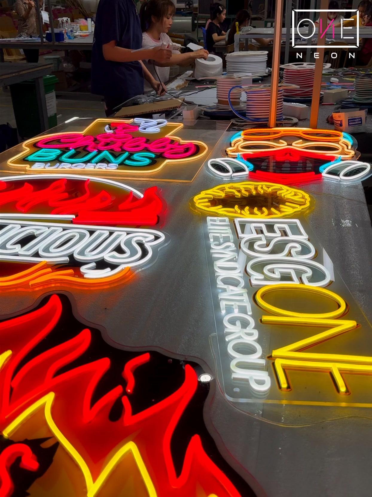 ONE NEON SIGN UK Facebook ad: Free Custom Design